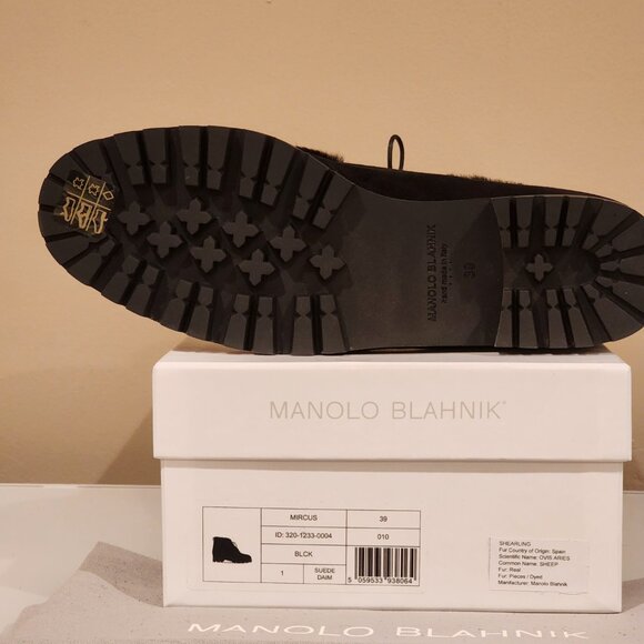 Brand New!!| Manolo Blahnik: Mircus Suede Shearling Lace-Up Booties - Picture 4 of 14